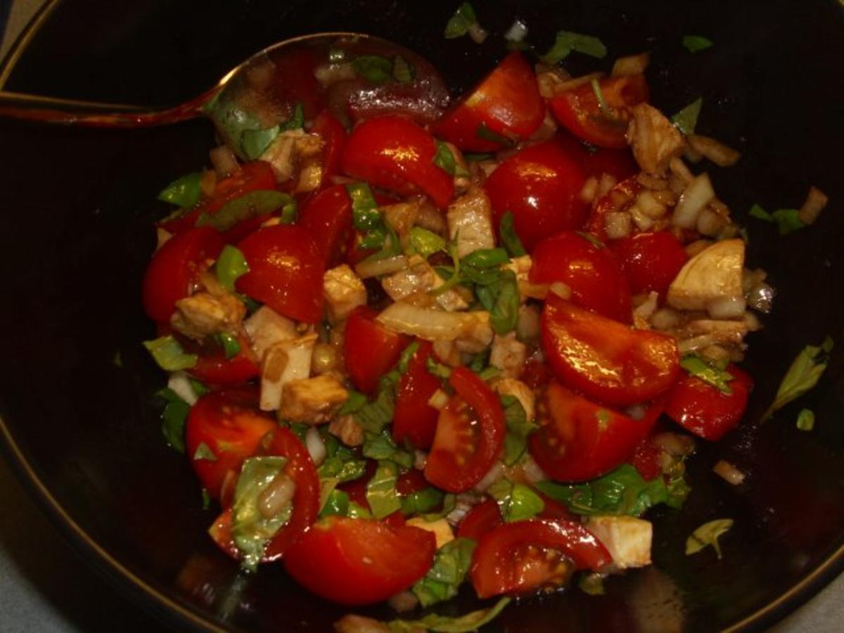 Bärchens Tomatensalat - Rezept Eingereicht von Hoenowbear