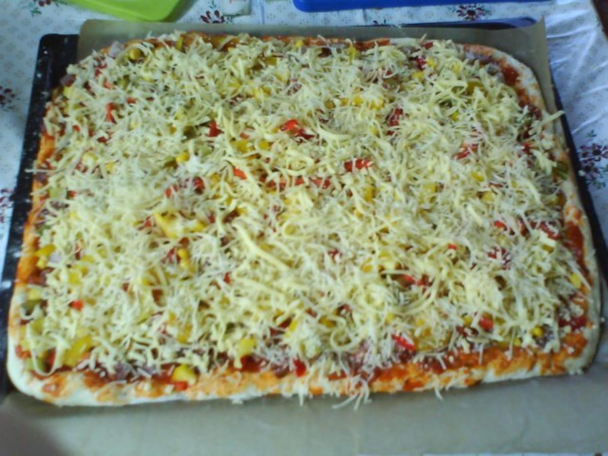 Familienpizza für jeden was dabei - Rezept mit Bild - kochbar.de