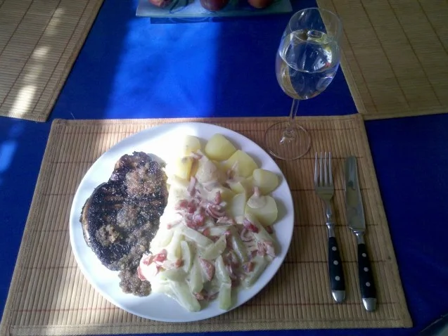 Rezept: Geflügel: Putenschnitzel mit Paprika-Kohlrabi-Sahne Geflügel: Putenschnitzel mit Paprika-Kohlrabi-Sahne - Rezept