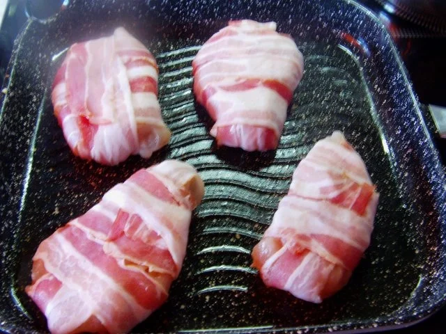 Hähnchenbrust in Cassis-Sektsoße - Rezept - Bild Nr. 2