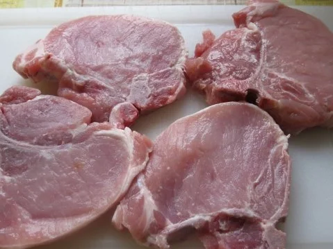 Rezept: Kotlette satt-sanft gegart und würzig. Bild Nr. 3 Kotlette satt-sanft gegart und würzig. - Rezept - Bild Nr. 3