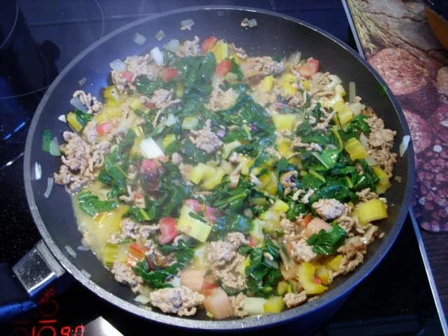 Rezept: Nudel-Mangold-Auflauf Bild Nr. 2 Nudel-Mangold-Auflauf - Rezept - Bild Nr. 2