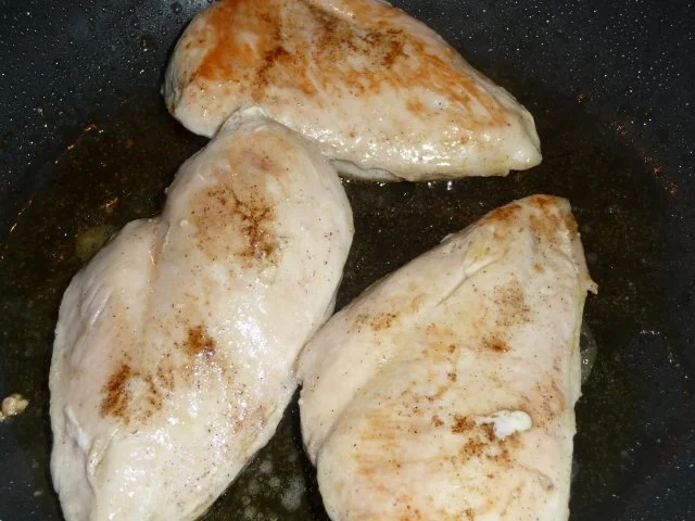 Rezept: Hähnchenbrust mit Champis und Spinat Bild Nr. 3 Hähnchenbrust mit Champis und Spinat - Rezept - Bild Nr. 3