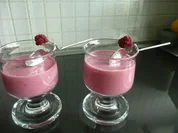 Rezept: GETRรNKE /HIMBEER-BUTTERMILCH GETRรNKE /HIMBEER-BUTTERMILCH - Rezept