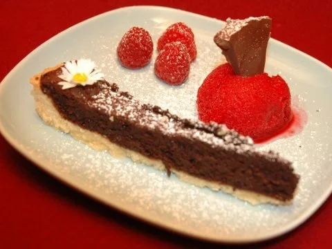 "Death in Chocolate"-Tarte mit Sorbet - Rezept