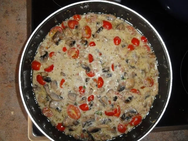 Rezept: TORTELLINI Pfanne mit Petersilien-Zitrone-Brösel Bild Nr. 2 TORTELLINI Pfanne mit Petersilien-Zitrone-Brösel - Rezept - Bild Nr. 2