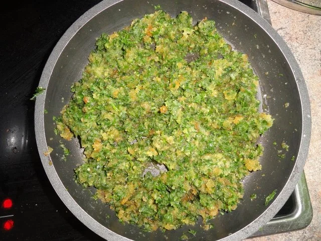 Rezept: TORTELLINI Pfanne mit Petersilien-Zitrone-Brösel Bild Nr. 3 TORTELLINI Pfanne mit Petersilien-Zitrone-Brösel - Rezept - Bild Nr. 3