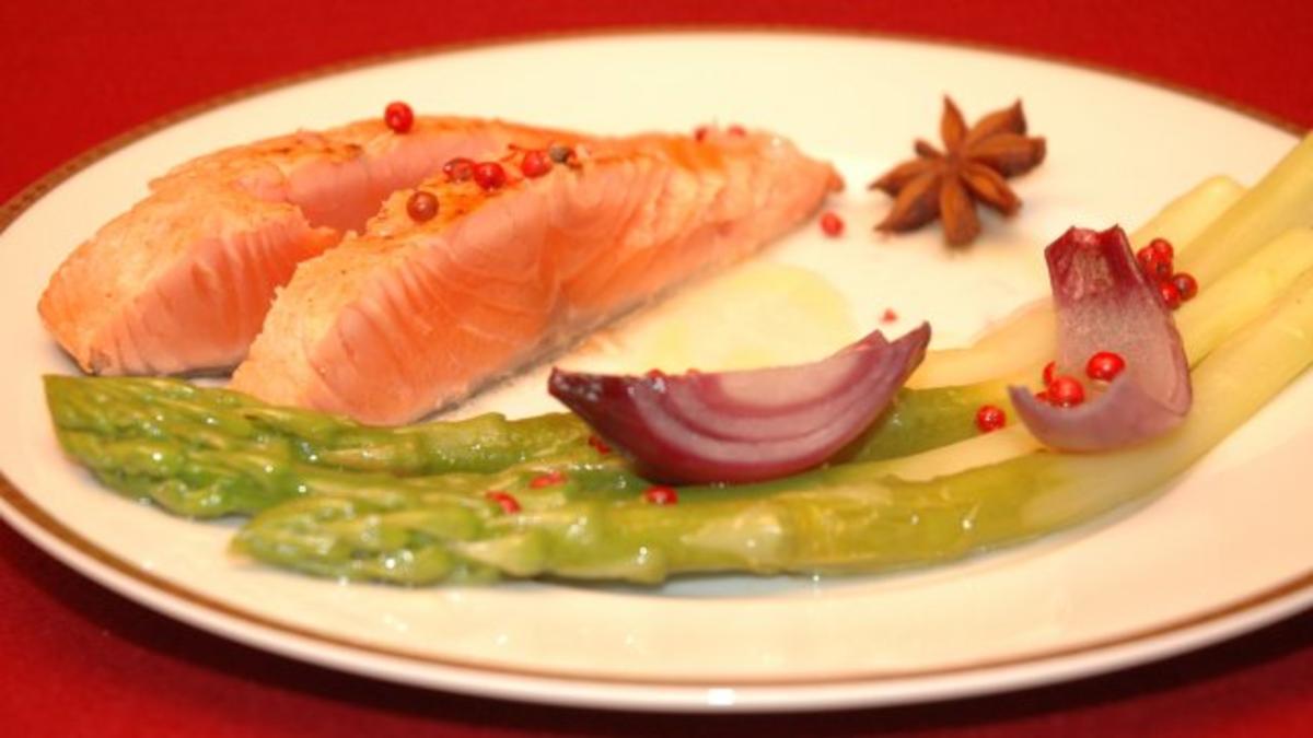 Lachs mit Anisstern an lauwarmem Spargel - Rezept