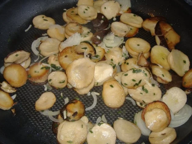 Rezept: Kotelett vom Iberico Schwein mit gebratenen Pilzen Bild Nr. 5 Kotelett vom Iberico Schwein mit gebratenen Pilzen - Rezept - Bild Nr. 5