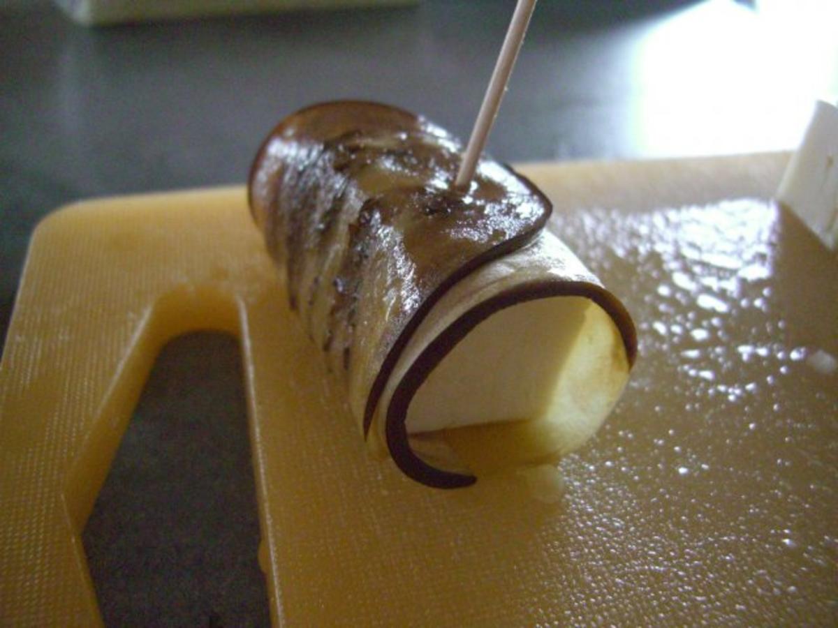 Eingelegte Auberginen mit Schafskäse - einfach - 64 kcal/100g Eingelegte Auberginen mit Schafskäse - einfach - 64 kcal/100g