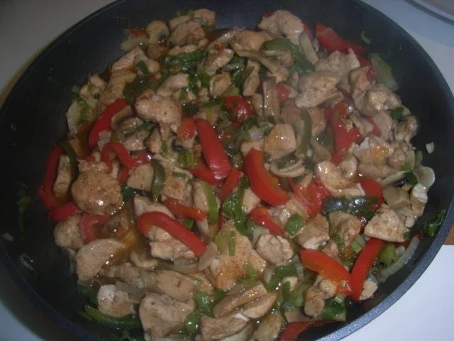 BiNe` S HÆHNCHEN - PFANNE - Rezept