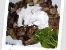 Kartoffelrösti mit gebratenen Pilzen und Creme Fraiche Dip - Rezept