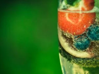 Rezept: Sommerliche Bowle Sommerliche Bowle - Rezept