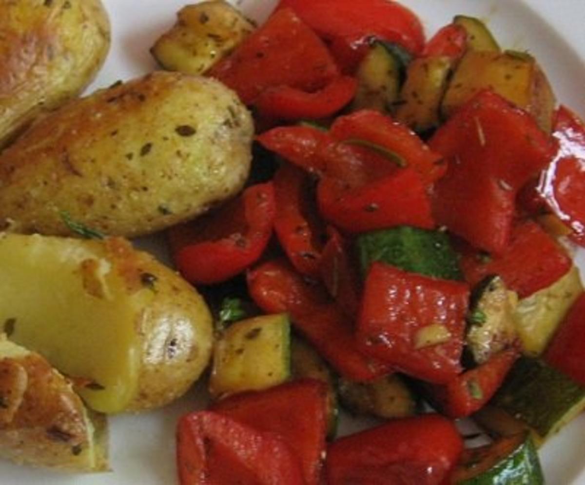 Paprika-Zucchini-Gemüse - Rezept mit Bild - kochbar.de