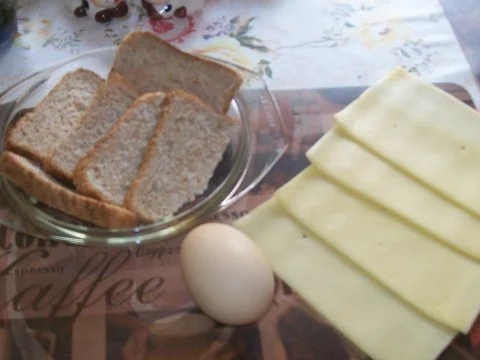 Rezept: Mamas - Käse- Toastauflauf Bild Nr. 3 Mamas - Käse- Toastauflauf - Rezept - Bild Nr. 3