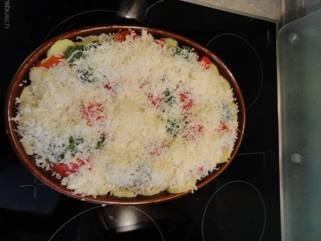 Rezept: Bunter Kartoffel- Gemüse- Auflauf Bild Nr. 3 Bunter Kartoffel- Gemüse- Auflauf - Rezept - Bild Nr. 3