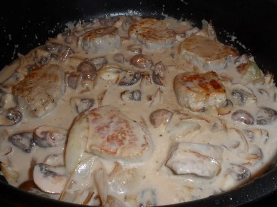 Rezept: Schweinefilet mit Champignons Bild Nr. 8 Schweinefilet mit Champignons - Rezept - Bild Nr. 8