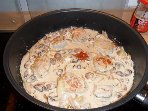 Rezept: Schweinefilet mit Champignons Bild Nr. 9 Schweinefilet mit Champignons - Rezept - Bild Nr. 9