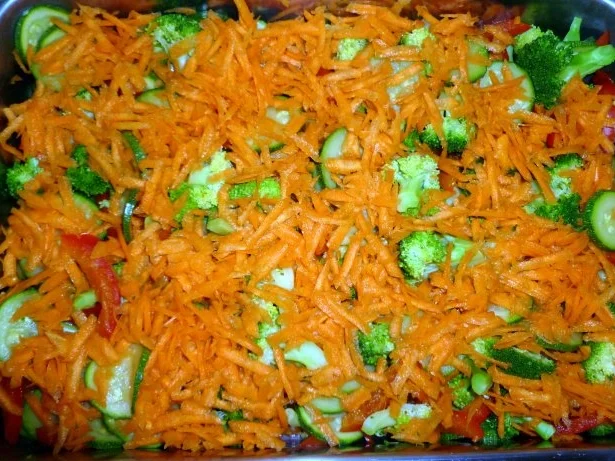 Bunter Gemüseauflauf - Rezept