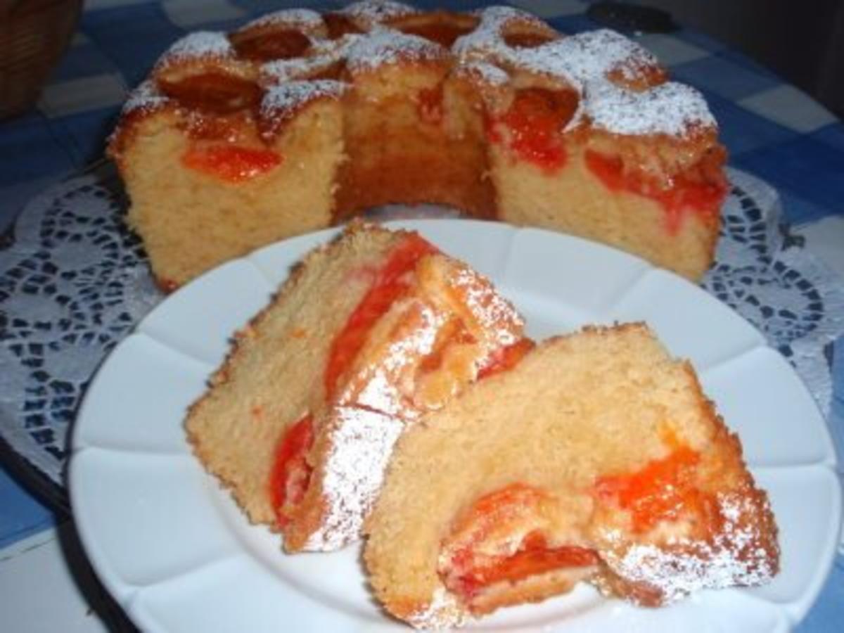Kuchen: Aprikosen-Kranz-Kuchen - Rezept