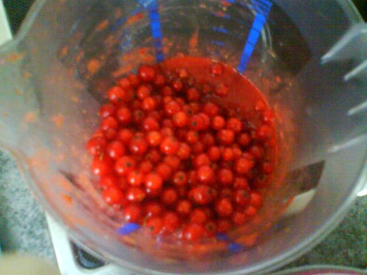 Erdbeer-Johannisbeer-Zitronenmarmelade - Rezept - Bild Nr. 3