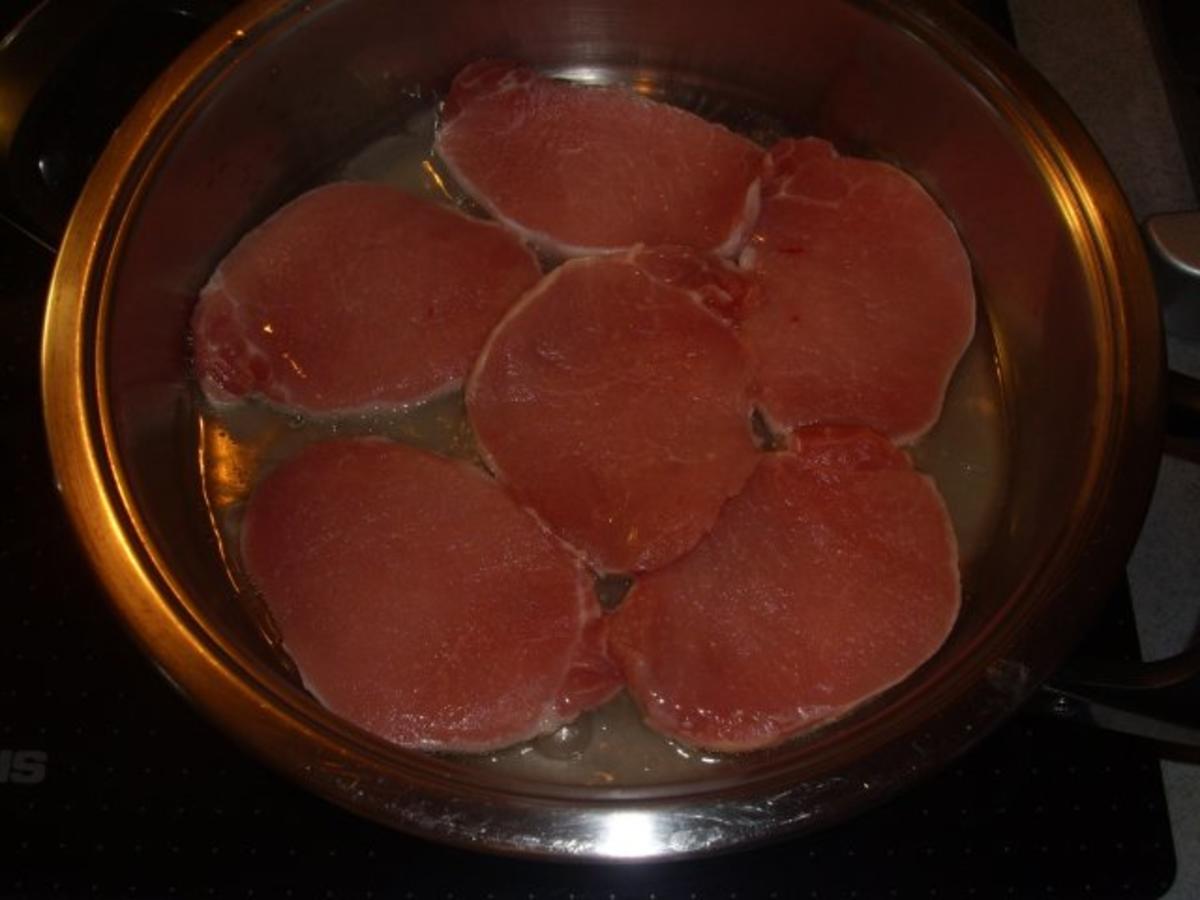 Minutensteaks in saurer Zwiebelsahnesosse Buttergemüse und Salzkartoffeln - Rezept - Bild Nr. 3