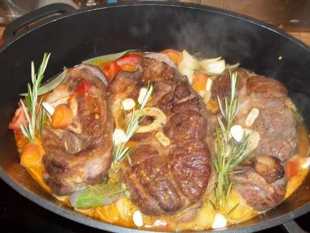 Rezept: Ossobuco - geschmortes Ochsenbein... Ossobuco - geschmortes Ochsenbein... - Rezept