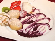 Feigenkiacherl mit Blaubeersoße und Walnusseis - Rezept