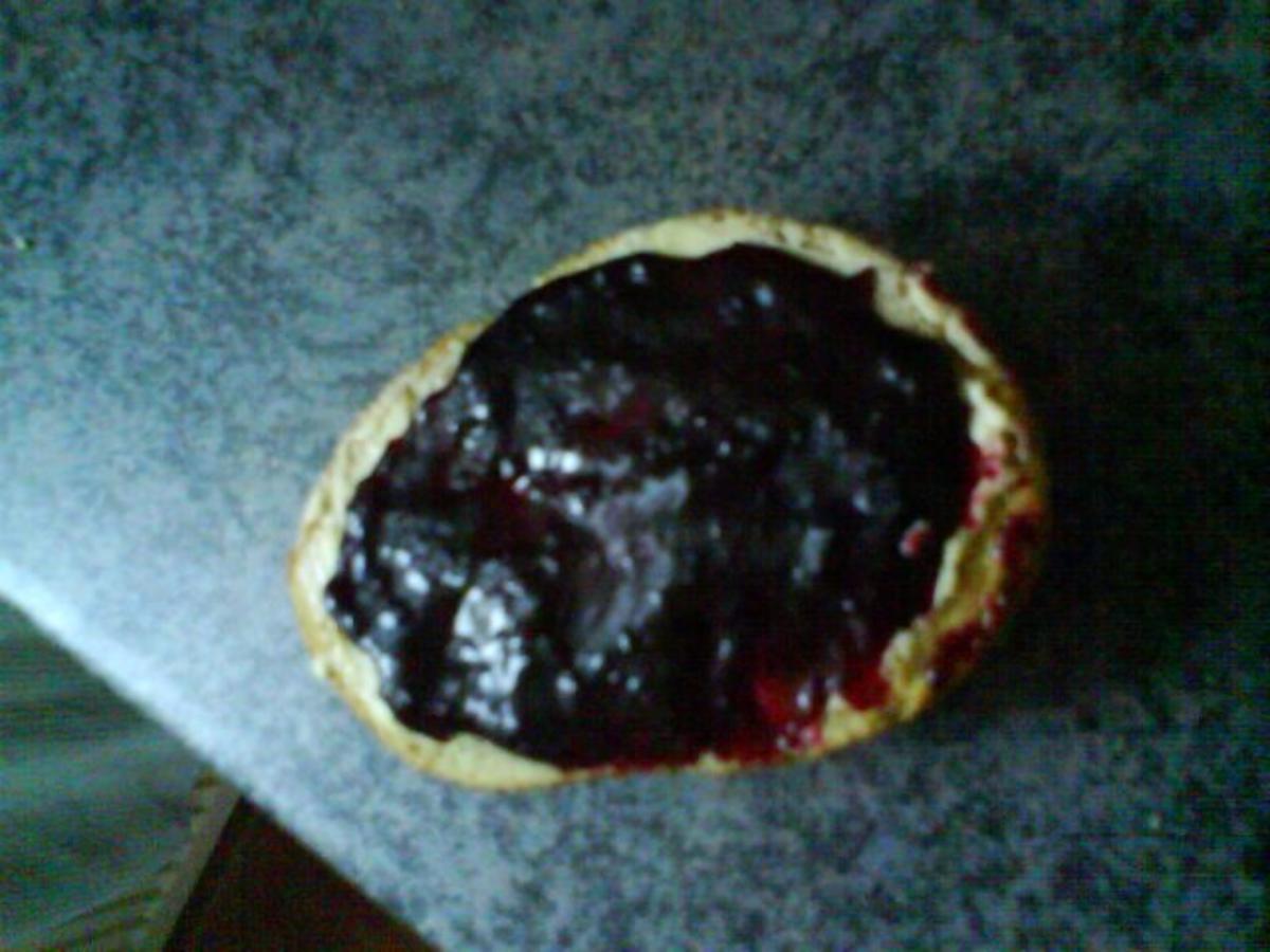 Schwarze Johannisbeermarmelade - einfach - 156 kcal/100g