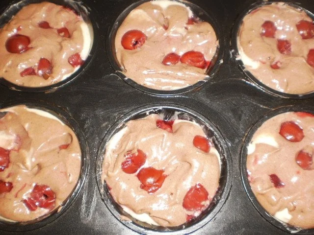 Rezept: Donauwellen-Muffins Bild Nr. 3 Donauwellen-Muffins - Rezept - Bild Nr. 3