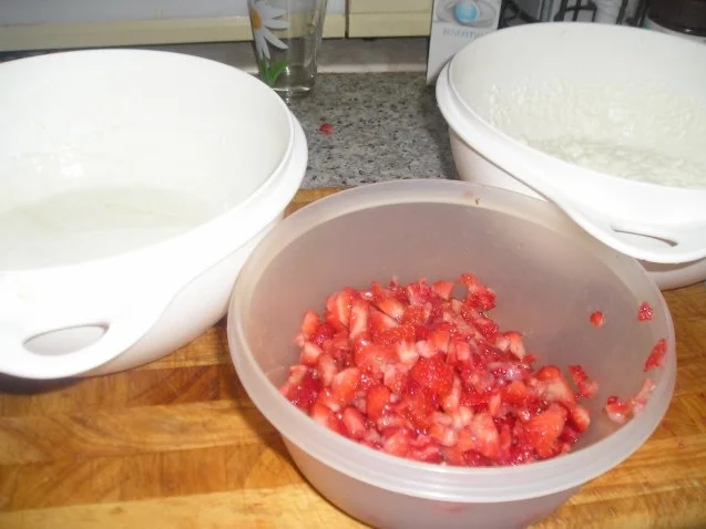 Erdbeer-Joghurttorte - Rezept - Bild Nr. 2