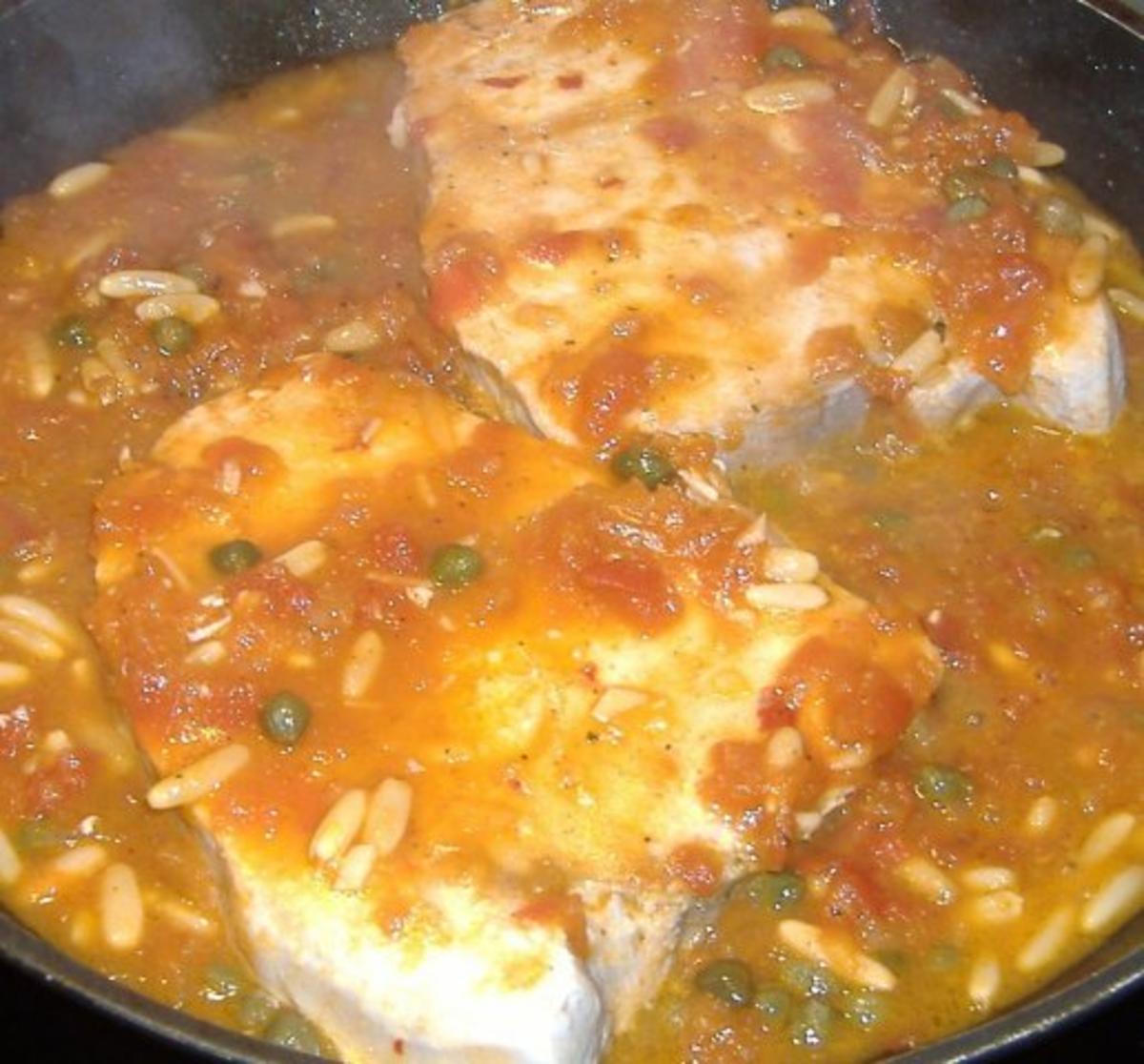 Schwertfisch mit Kapern-Pinien-Tomaten-Sauce - Rezept - Bild Nr. 5