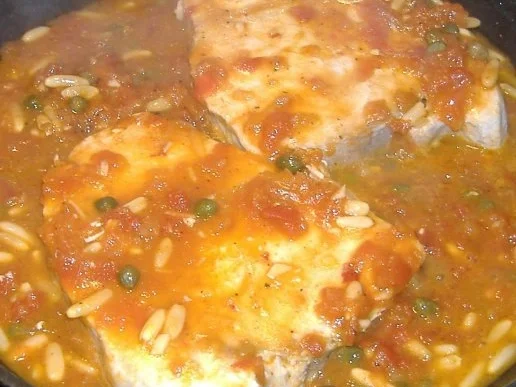 Schwertfisch mit Kapern-Pinien-Tomaten-Sauce - Rezept - Bild Nr. 5