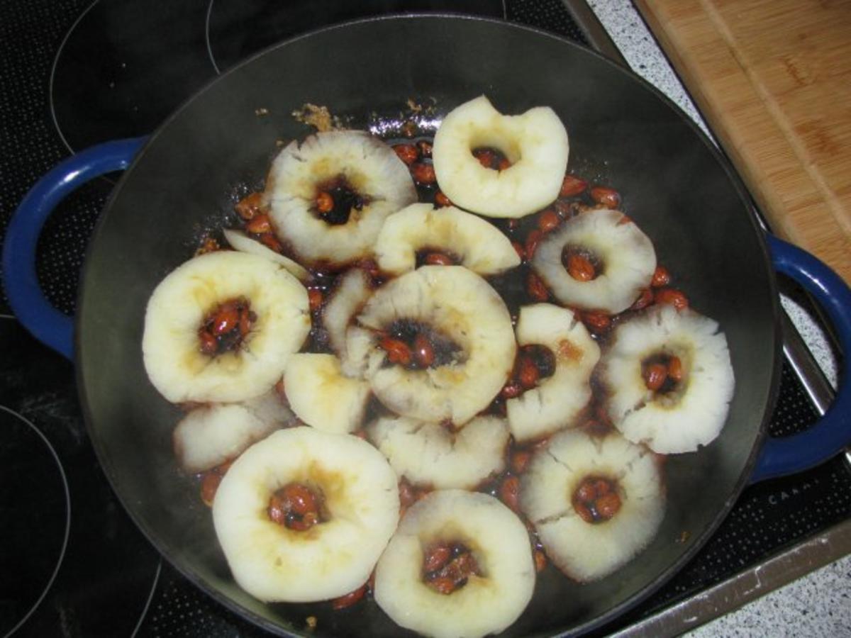 Backen: Bratapfeltarte mit gebrannten Mandeln - Rezept - Bild Nr. 2