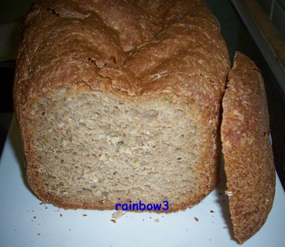 Backen: Weizenbrot mit Sonnenblumenkernen - Rezept - kochbar.de