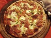 Pizza Parma e Caprese - Rezept