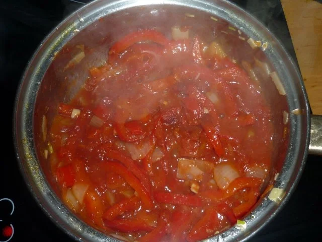 Pfeffersteak in Rotweinsoße an Rösti und scharfem rotem Paprikagemüse - Rezept - Bild Nr. 7