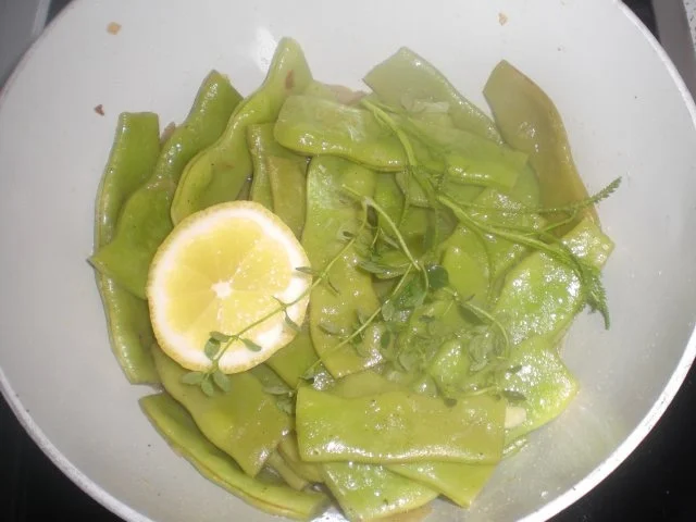 Rezept: Breite Bohnen mit Ziegenkäse Breite Bohnen mit Ziegenkäse - Rezept