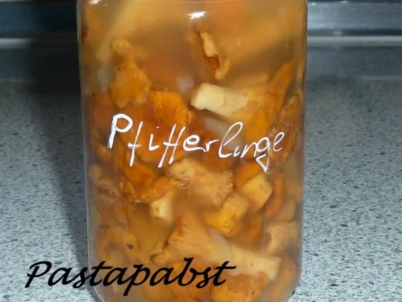 Rezept: Eingelegte Pfifferlinge Eingelegte Pfifferlinge - Rezept
