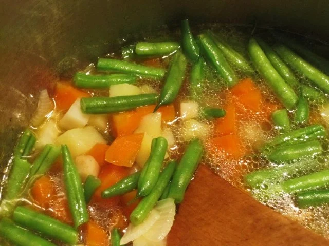 Rezept: Gemüsesuppe mit Rauchfleisch ... Bild Nr. 4 Gemüsesuppe mit Rauchfleisch ... - Rezept - Bild Nr. 4