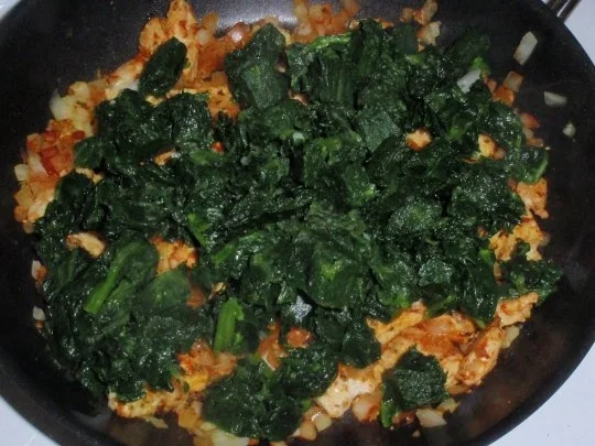 Rezept: Hähnchenbrustfilet mit Blattspinat und Spaghetti Bild Nr. 5 Hähnchenbrustfilet mit Blattspinat und Spaghetti - Rezept - Bild Nr. 5