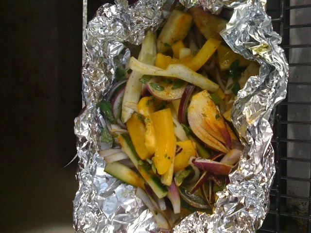 Marinierte Meerbrasse vom Grill auf Gemüse - Rezept - Bild Nr. 3