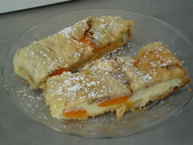 Topfen-Marillenstrudel aus Blätterteig - Rezept - Bild Nr. 8