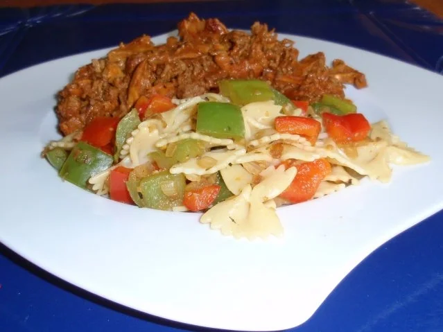 Rezept: Tatar-Pfifferling-Sauce mit Gemüsenudeln Bild Nr. 15 Tatar-Pfifferling-Sauce mit Gemüsenudeln - Rezept - Bild Nr. 15