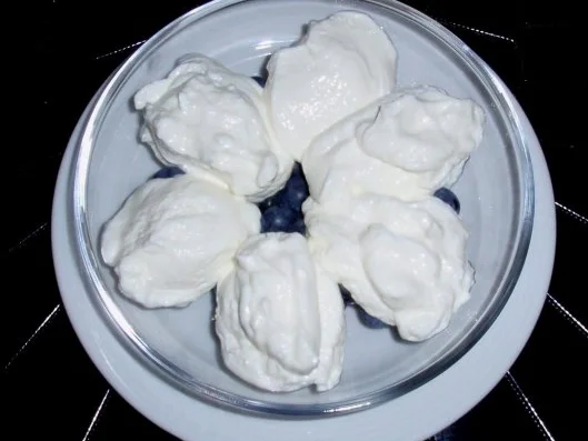 Rezept: Früchte-Quark-Joghurt-Dessert Bild Nr. 3 Früchte-Quark-Joghurt-Dessert - Rezept - Bild Nr. 3