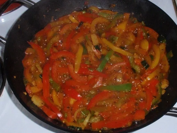 Rezept: Nudel-Paprika-Räucherlachs-Pfanne Bild Nr. 5 Nudel-Paprika-Räucherlachs-Pfanne - Rezept - Bild Nr. 5