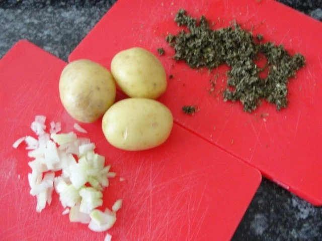 Rezept: Kräutersuppe Bild Nr. 2 Kräutersuppe - Rezept - Bild Nr. 2