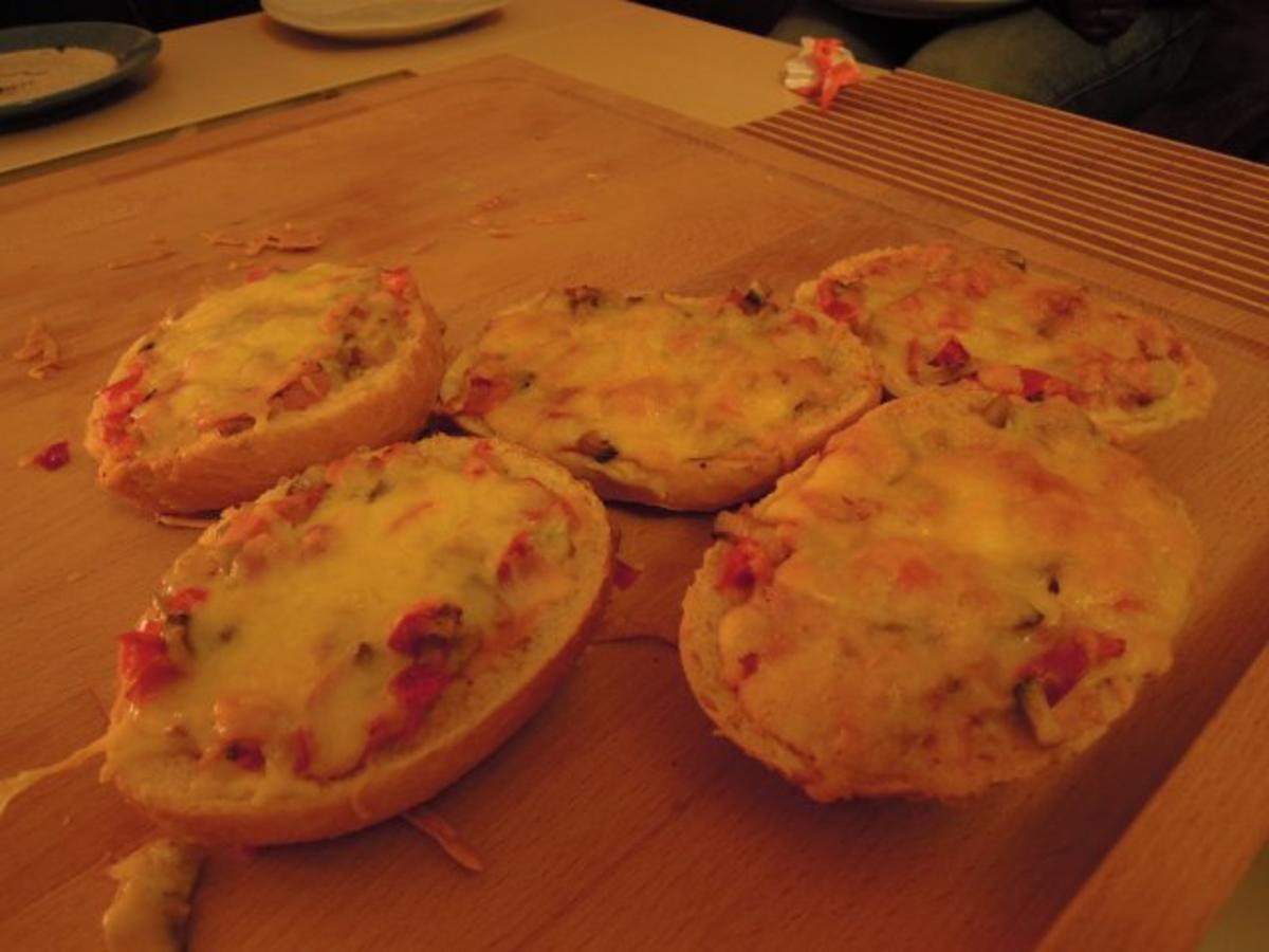 Pizzabrötchen - Rezept - Bild Nr. 2