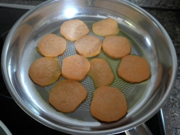 Hähnchenleber exotisch angehaucht an Süßkartoffelchips - Rezept - Bild Nr. 11