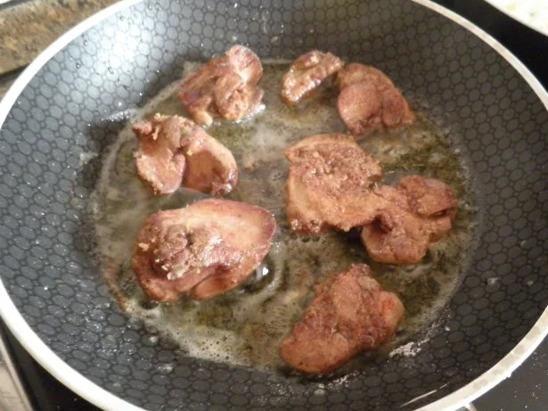 Hähnchenleber exotisch angehaucht an Süßkartoffelchips - Rezept - Bild Nr. 10